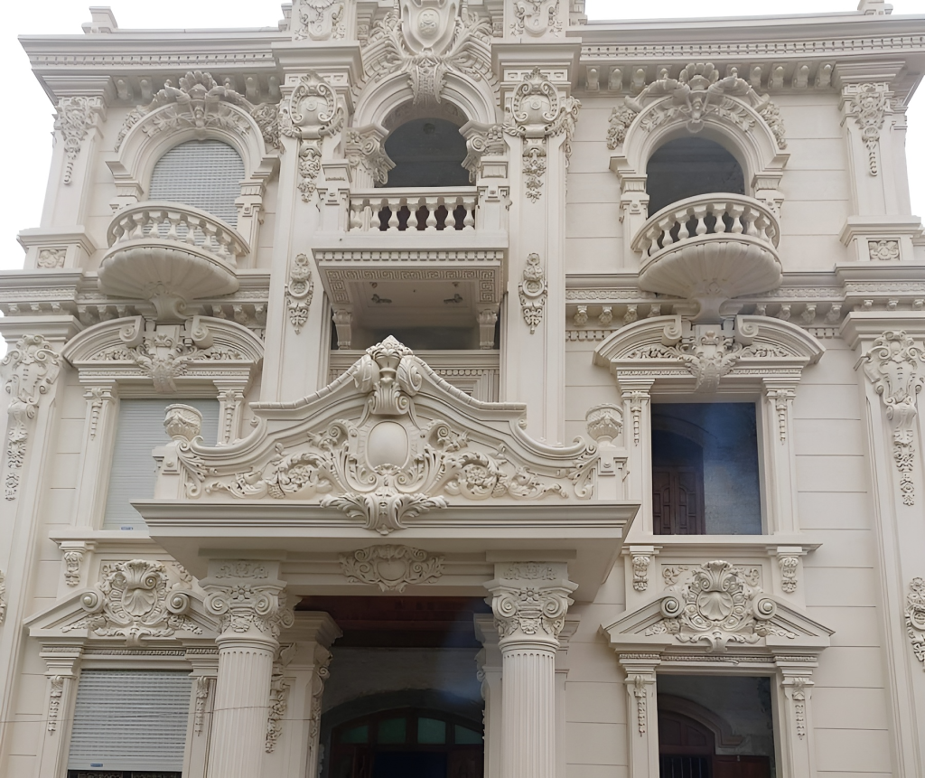 Tổng Quan Về Phù Điêu Tân Cổ Điển và Phào Chỉ PU